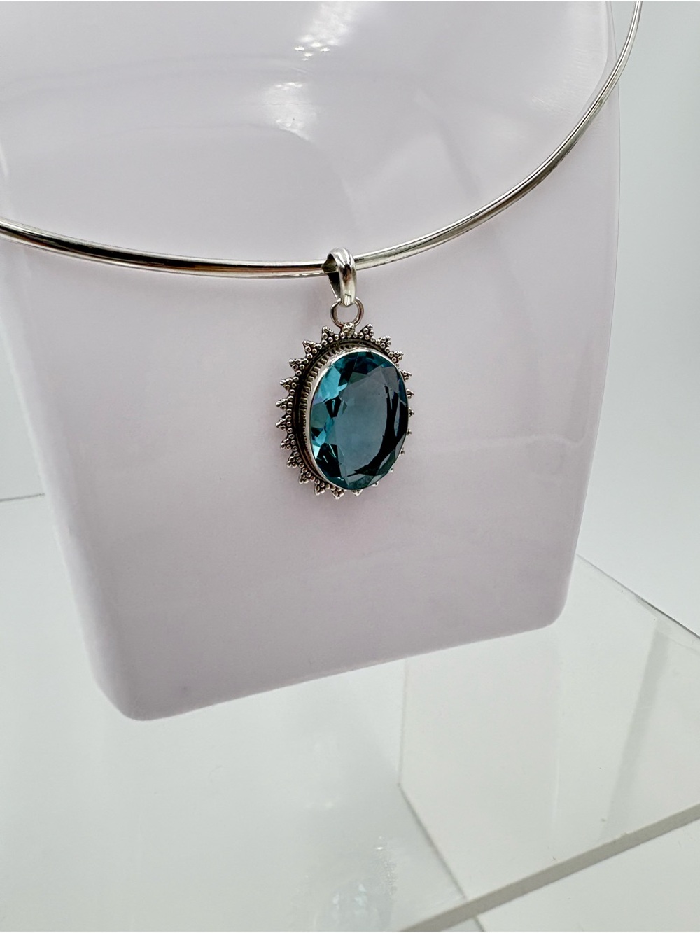 925 Silver 8 Ct Faceted Swiss Blue Topaz Oval Gemstone Pendant (Pendant Only) - Picture 4 of 16